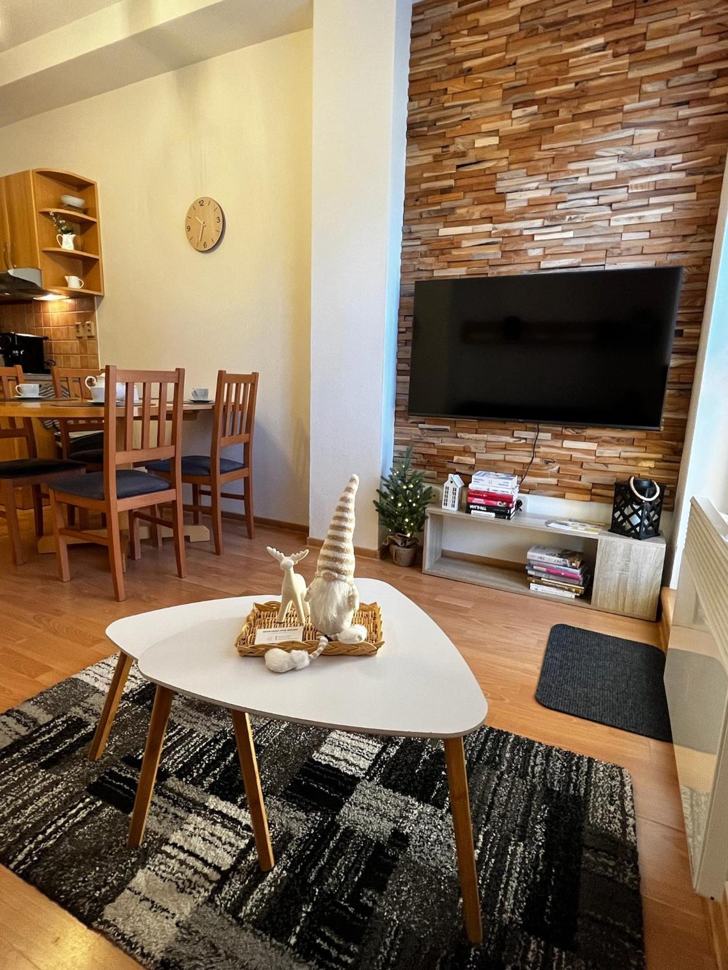 Apartman Pod Holou, Tatran-ドノヴァリ エクステリア 写真